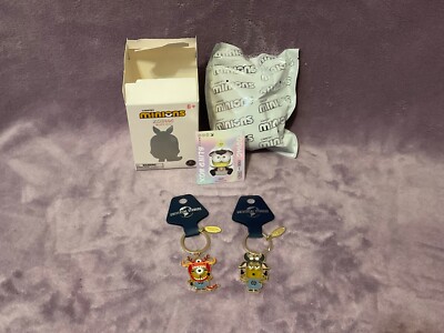 Chinese Zodiac Blind Box Universal Studios Minions Bob Sheep figure 2 keychains