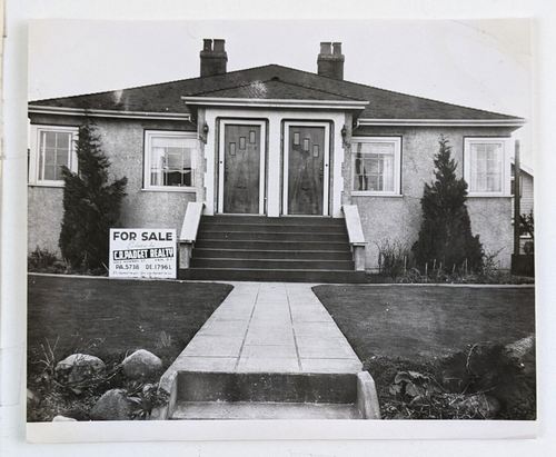 1960s Vancouver Kolumbia Brytyjska Duplex na sprzedaż CR Padget Realty Vintage zdjęcie