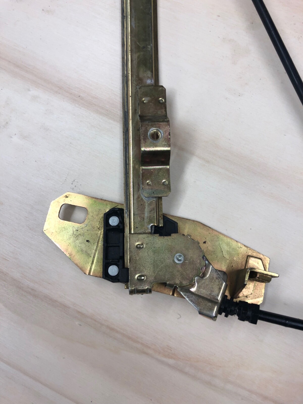 1999 Ferrari 355 LH window lift assembly 62107300
