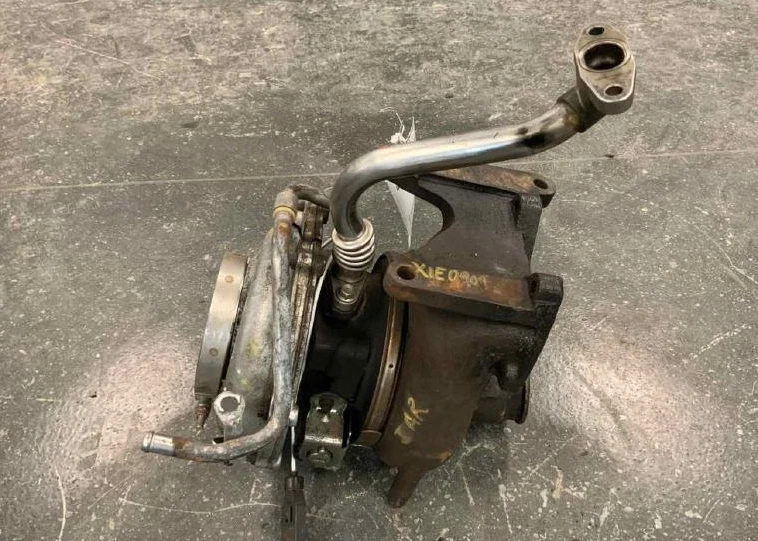 Chevrolet Silverado 2500 3500 2011-2016 turbocompresor Foto 4 de 4