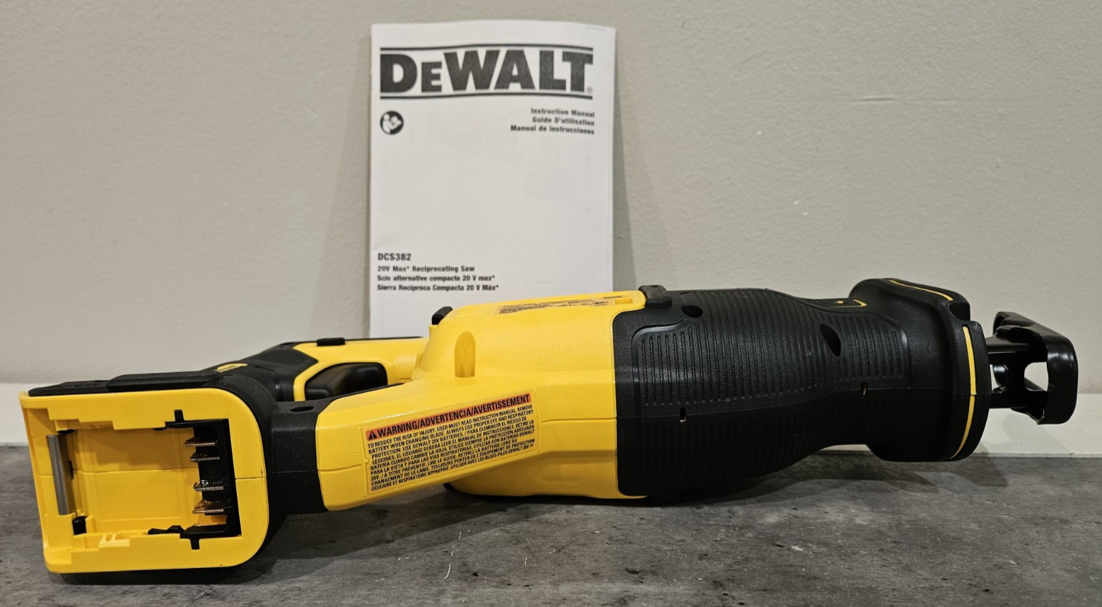 DeWALT 20V MAX XR DCS382B Cordless Brushless Reciprocating Saw