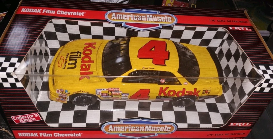 Coche ERTL American Muscle #4 Kodak Chevy Lumina Ernie Irvan escala 1/18 Foto 2 de 4