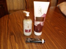 2 Bath And Body Works Vanilla Nutmeg Body Wash and Body Lotion  Free Hand Cream