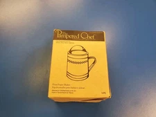 Pampered Chef Flour Sugar Shaker NIB 