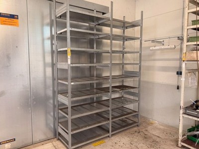 Horges ORION PLUS Fachbodenregal verzinkt 18 Fachböden