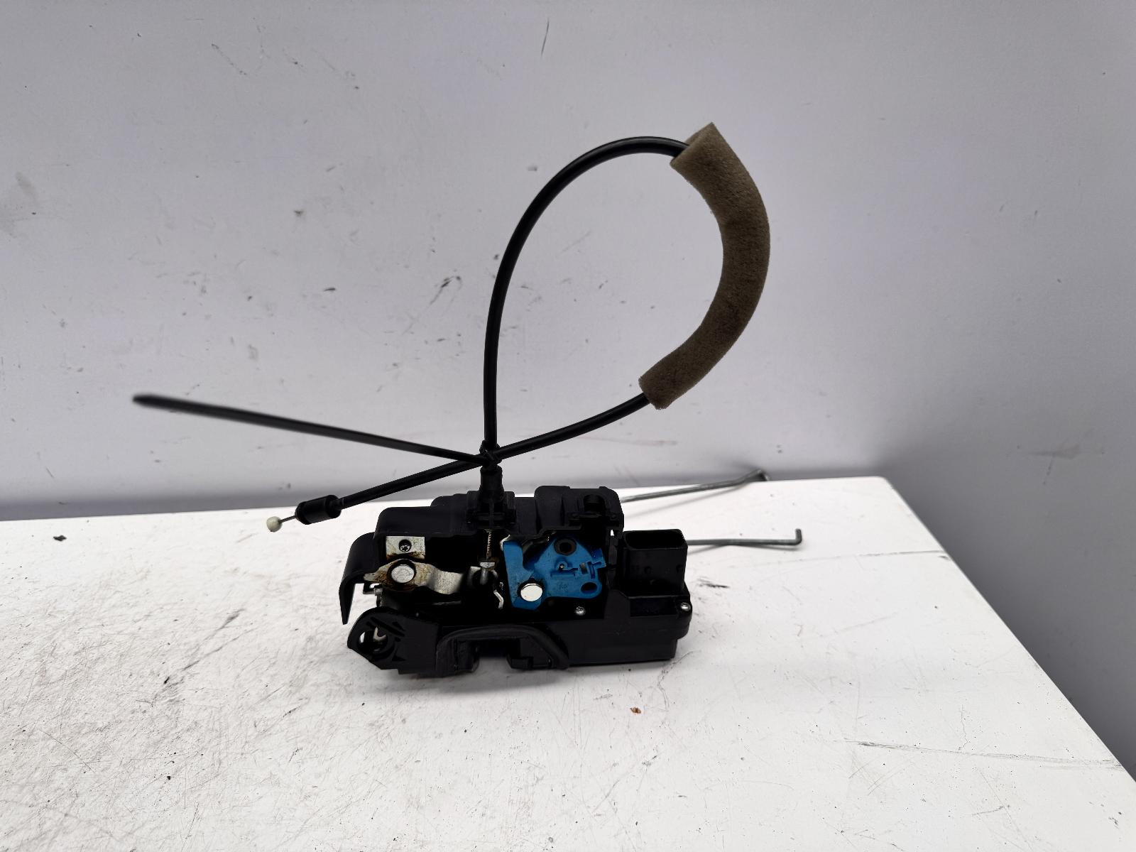 Holden Captiva Right Front Door Lock Mechanism CG 01/2011-06/2018 - thumbnail 3