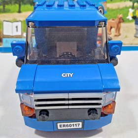 🔥Lego City 60117 Van and Caravan 100% Complete w/ Minifigures and Instructions