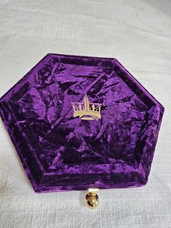 Blood Lust Jeffree Star Cosmetics Artistry Eye Shadow Palette