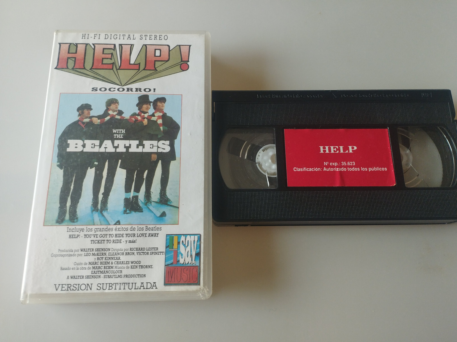 The Beatles Help! Subtitled Spanish Version 1994 - VHS Tape