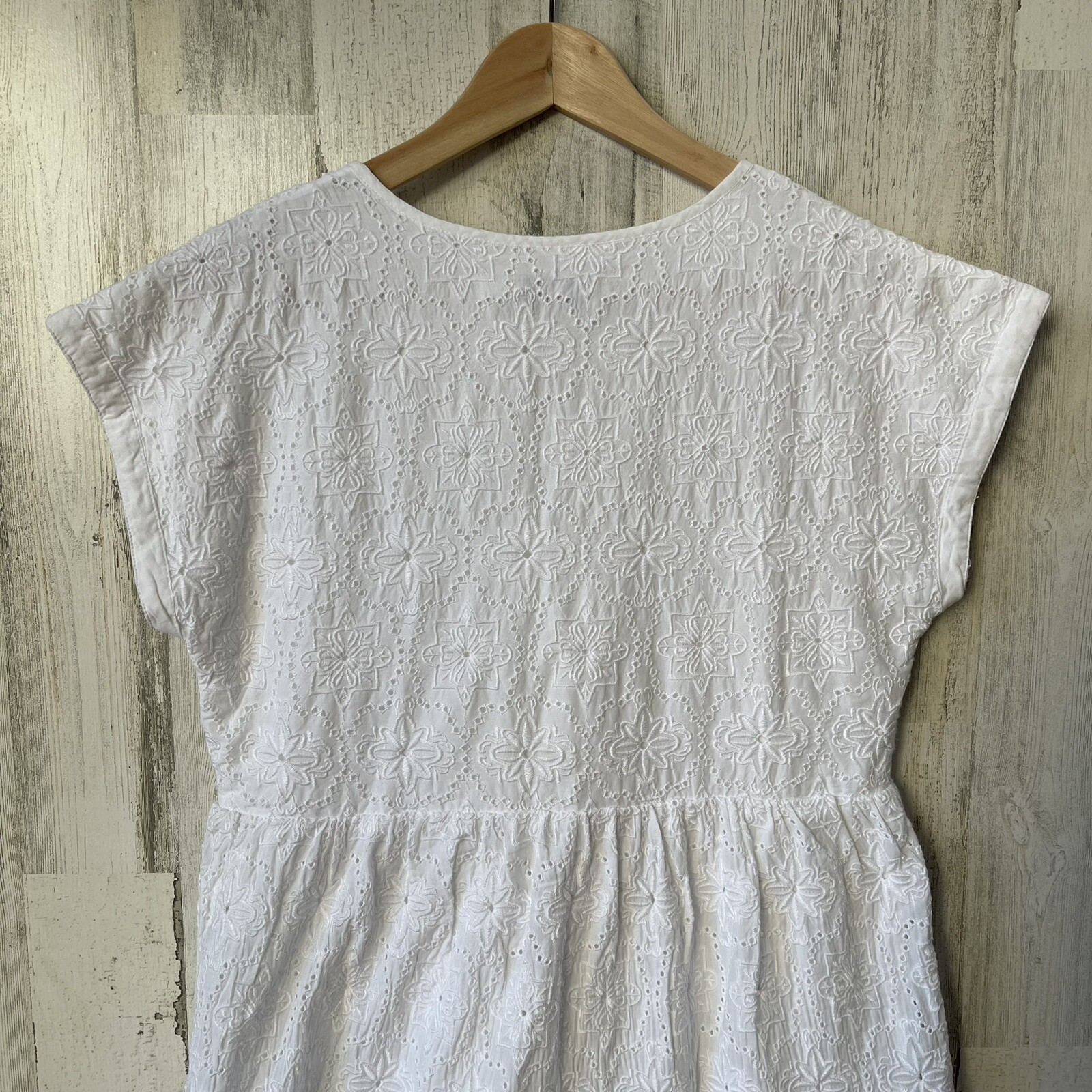 Vineyard Vines White Eyelet Tiered Swing Mini Dress B… Gem