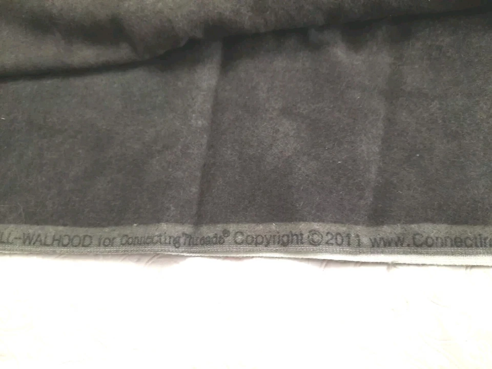1 Yd + 16" Charcoal Gray Flannel Fabric 'Spice Blossoms' Darlene Jewell Walhood - Image 3 of 4