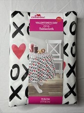 Celebrate Valentine's Day PEVA Vinyl Heart XOXO Tablecloth 70" Dia. Round