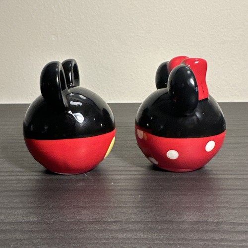 Mickey and Minnie Mouse Disney Ceramic Salt and Pepper Shakers Set, Red & Black - Picture 4 of 12