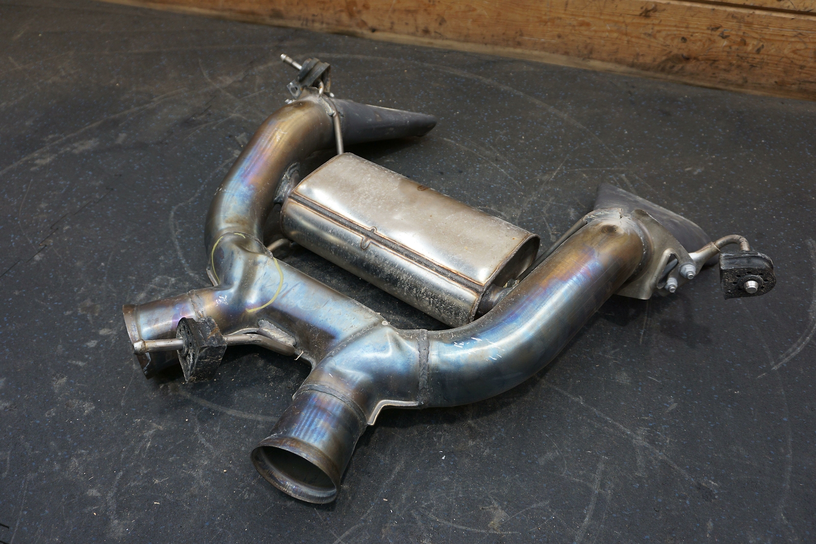 Exhaust Muffler System OEM 11H0393SP McLaren 650S Spider 2016 *Note