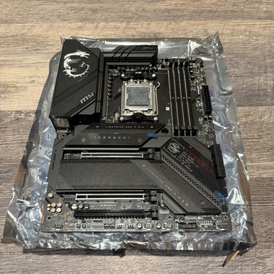 MSI MPG X670E Gaming Carbon Wifi AMD AM5 DDR5 ATX Motherboard