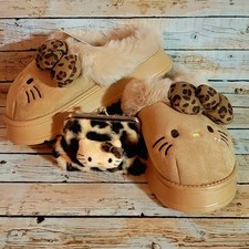 Cute Hello Kitty Suede Womens House Slippers Size 7 Set with Matching Coin Purse