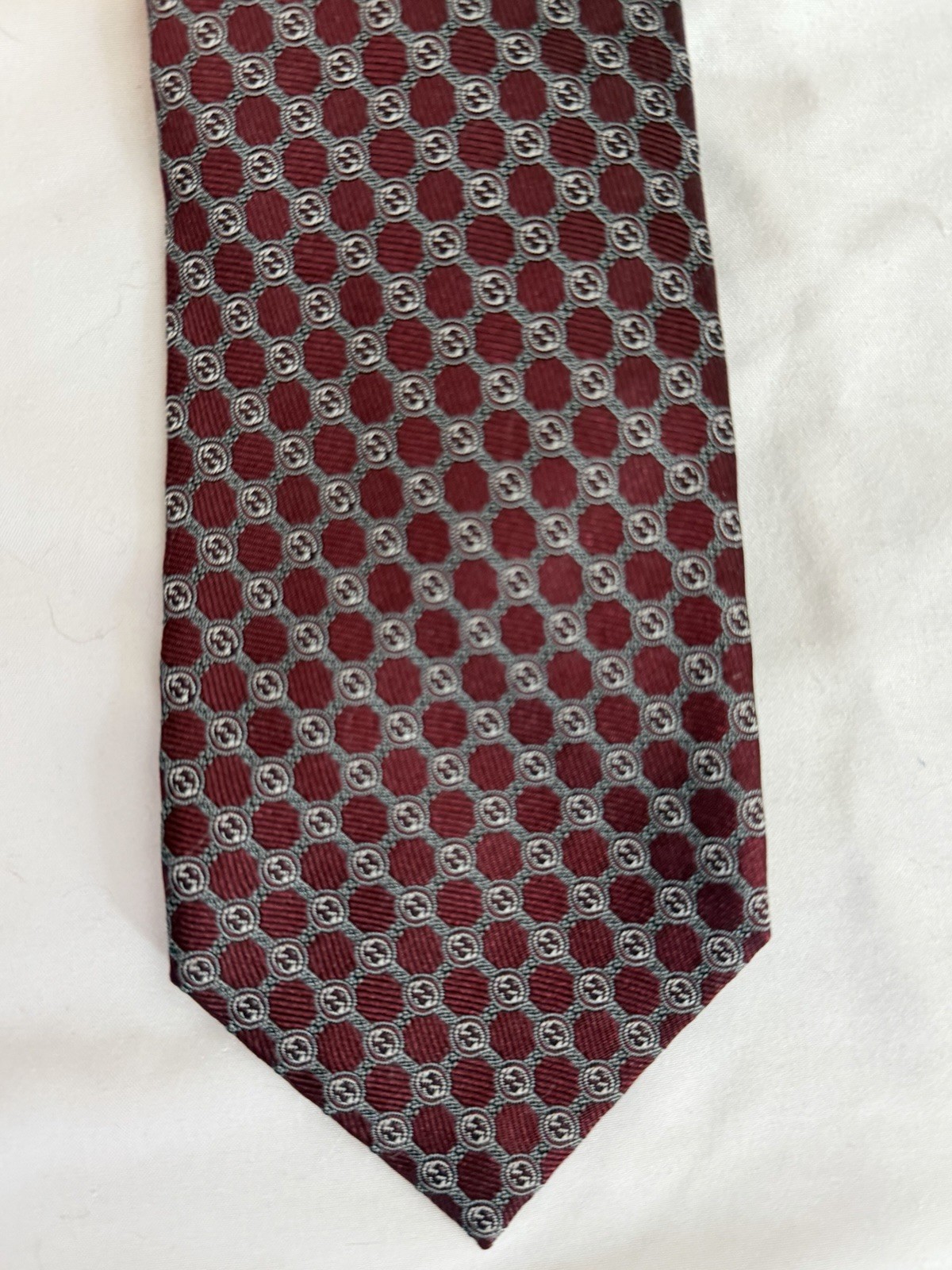 GUCCI interlocking pattern silk tie burgundy GG p… - image 1