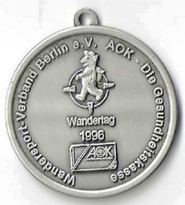 Anhänger, Medaille - Wandertag 1996, Wandersport-Verband-Berlin + AOK Berlin