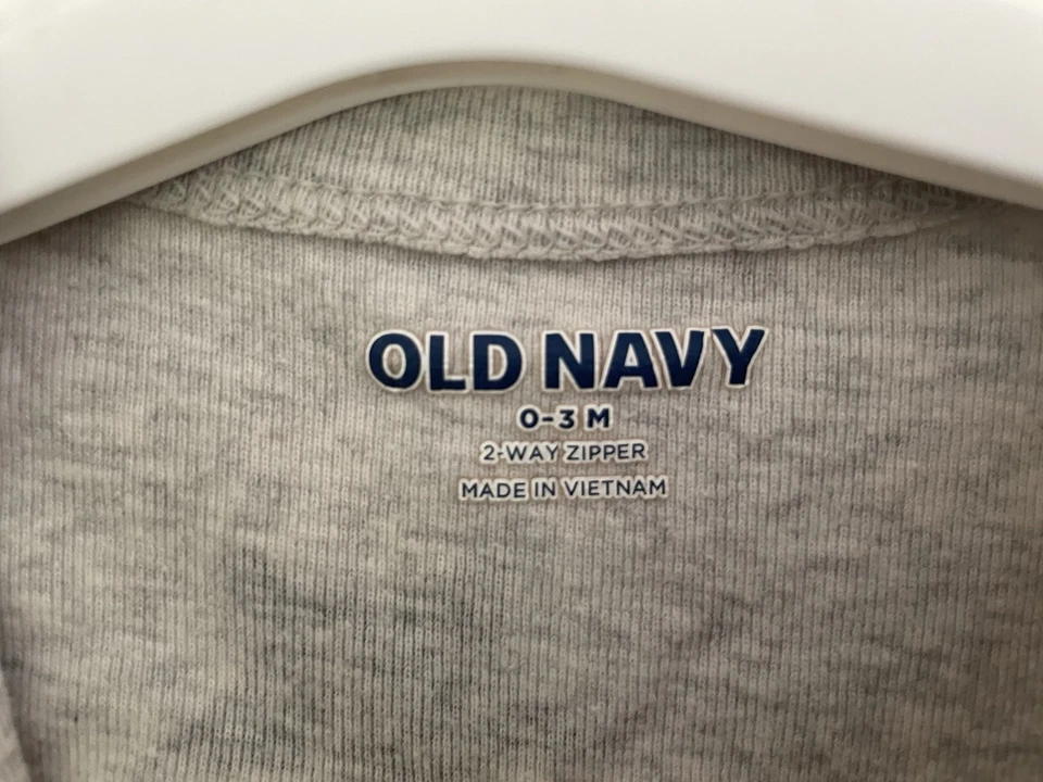 Old Navy Baby Boys Moon & Stars 100% Cotton Zip Footed 1-Piece Heather Gray 0-3M - Image 2 of 4