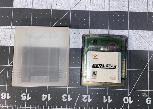 Metal Gear Solid (Nintendo Game Boy Color GBC 2000) Authentic Cartridge Only