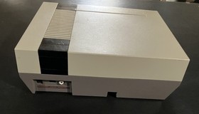 NES Console Bundle! Nintendo Console w Storage, Accessories & Lot Of 23 Games!!