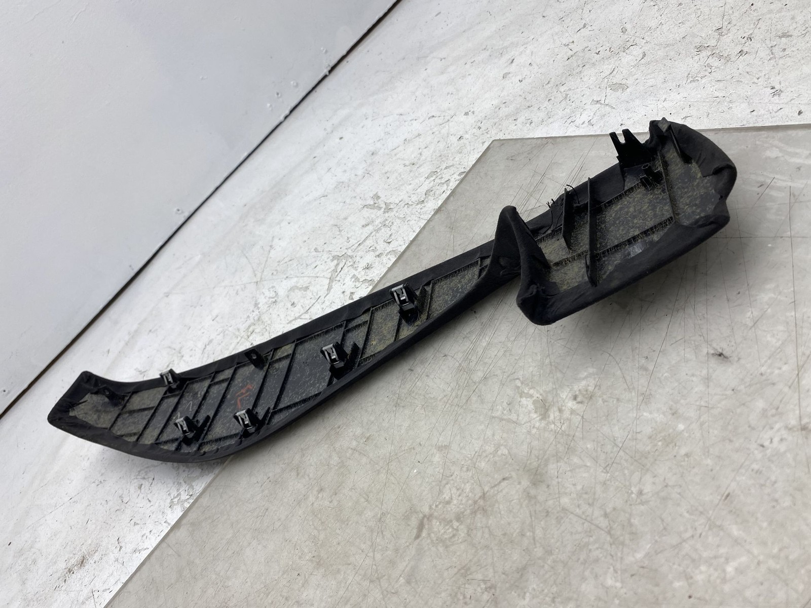 2019-2023 ASTON MARTIN VANTAGE OEM FRONT RIGHT SEAT TRIM COVER PANEL BLACK