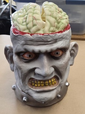 Tekky Toys Halloween Monster / Zombie Head Candy Bowl Light & Sound