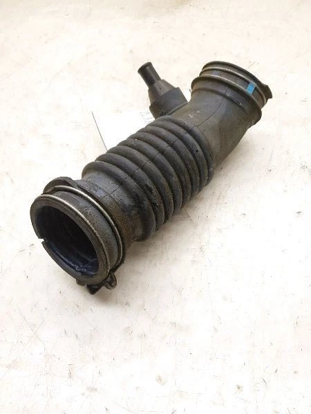 Toyota Corolla 2009 1,8 L 4 cilindros filtro de aire montaje de tubo resonador  Foto 3 de 4