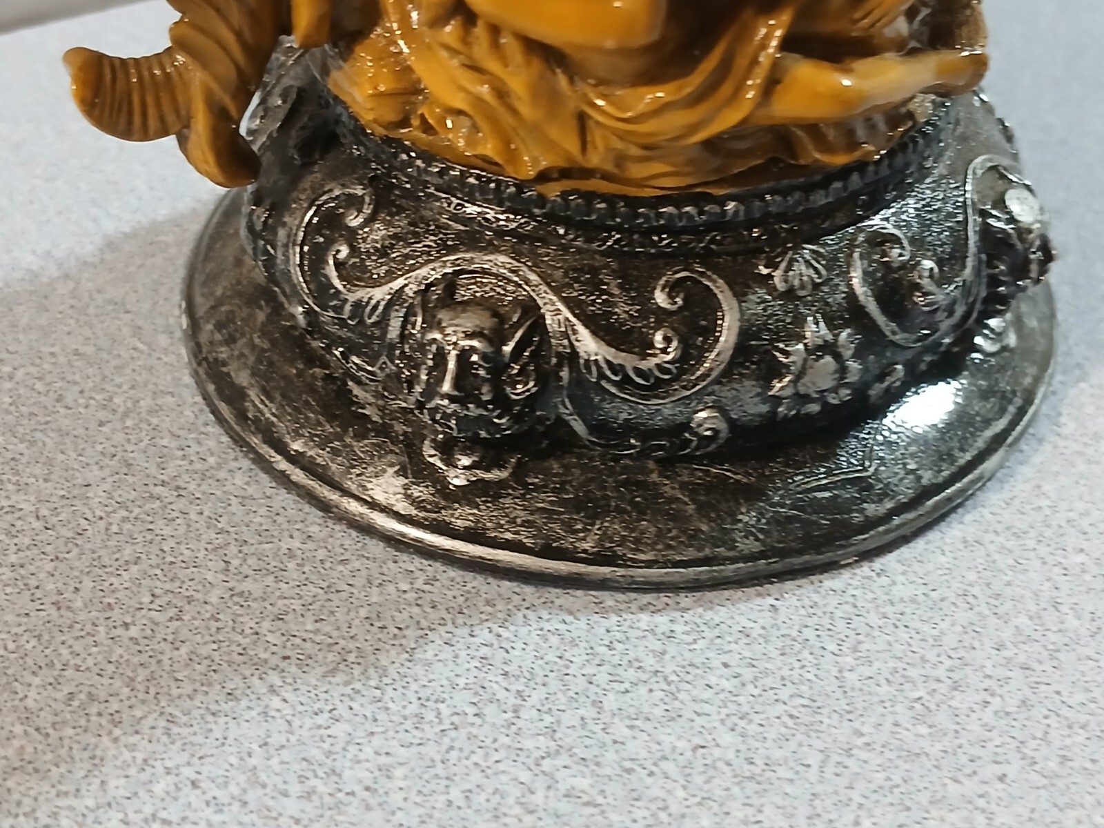 Picture 8 of 24