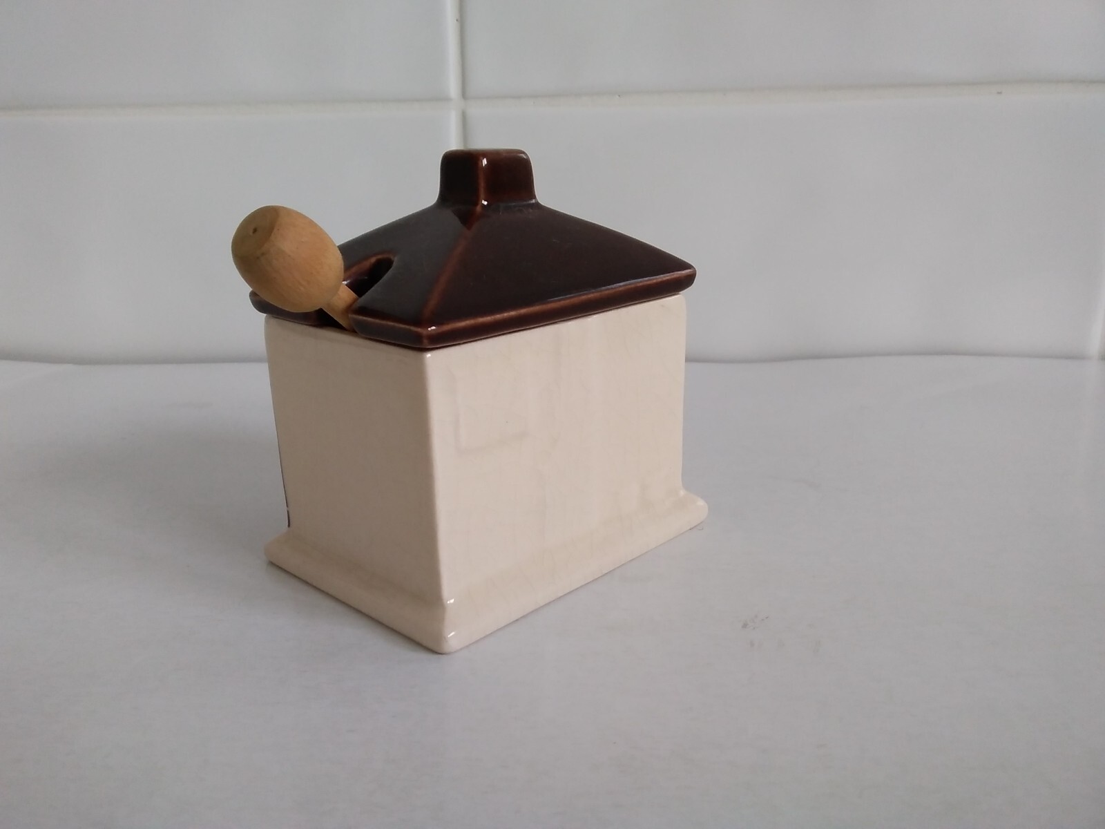 A VINTAGE COLMAN’S MUSTARD POT & WOOD SPOON FROM THE NORWICH MUSTARD