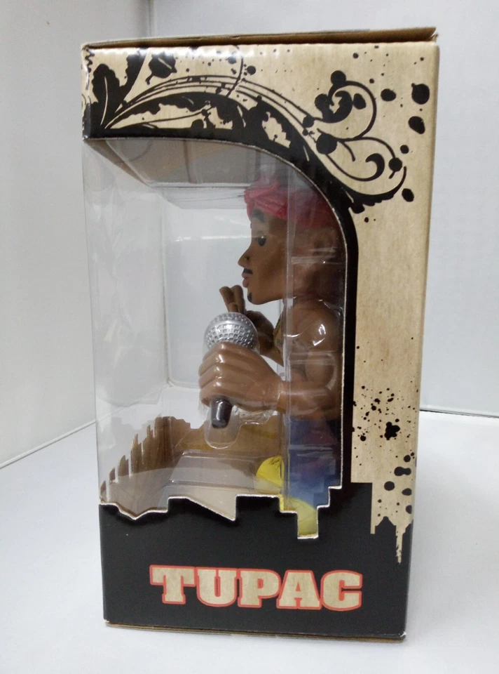 Figura Juguete 2pac Funko Urbano Vinilo Tupac Shakur Foto 2 de 4
