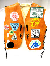 VINTAGE YOUTH 1980-81 Y.M.C.A. INDIAN GUIDE VEST, PATCHES, DELAWARE ON BACK