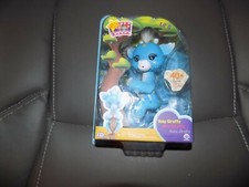 FINGERLINGS BABY GIRAFFE LIL G Blue Interactive 40 Sounds -New