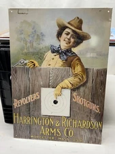 VTG. "HARRINGTON & RICHARDSON ARMS CO." METAL ADVERTISING SIGN 10 3/4" X 15 1/4"