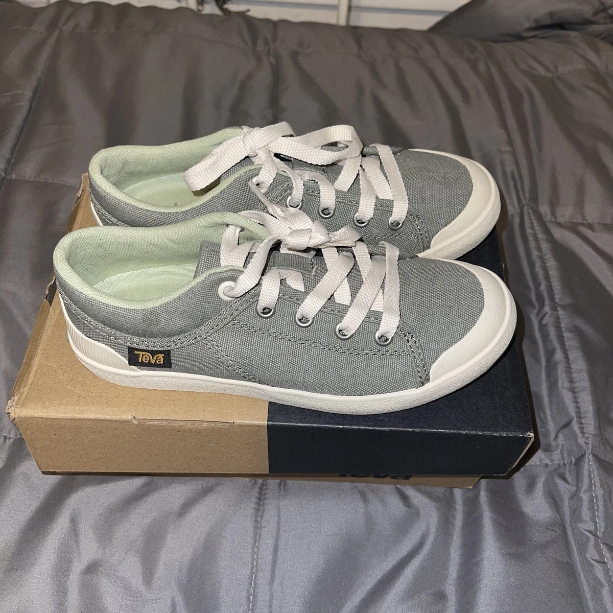 Teva freewheel hotsell sneakers