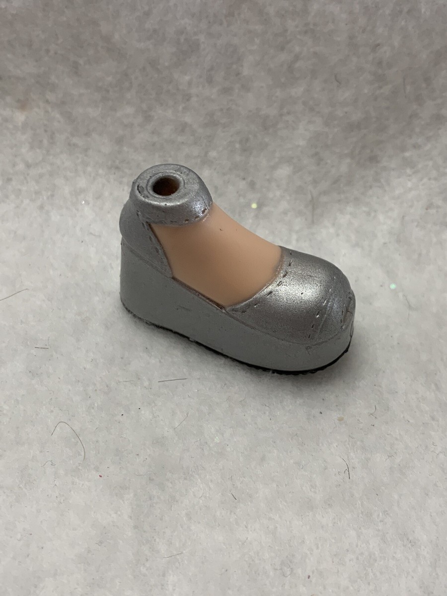 Bratz Doll Original firs Edition Jade Doll Silver Mary Jane