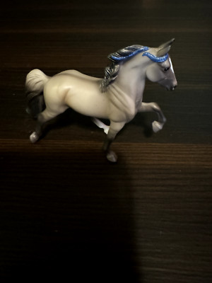 Breyer Stablemate Mystery Surprise 2018 Grey Tennessee Walking Horse Walker