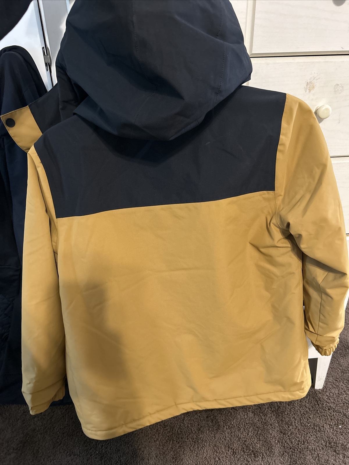 volcom snowboard jacket youth Large 