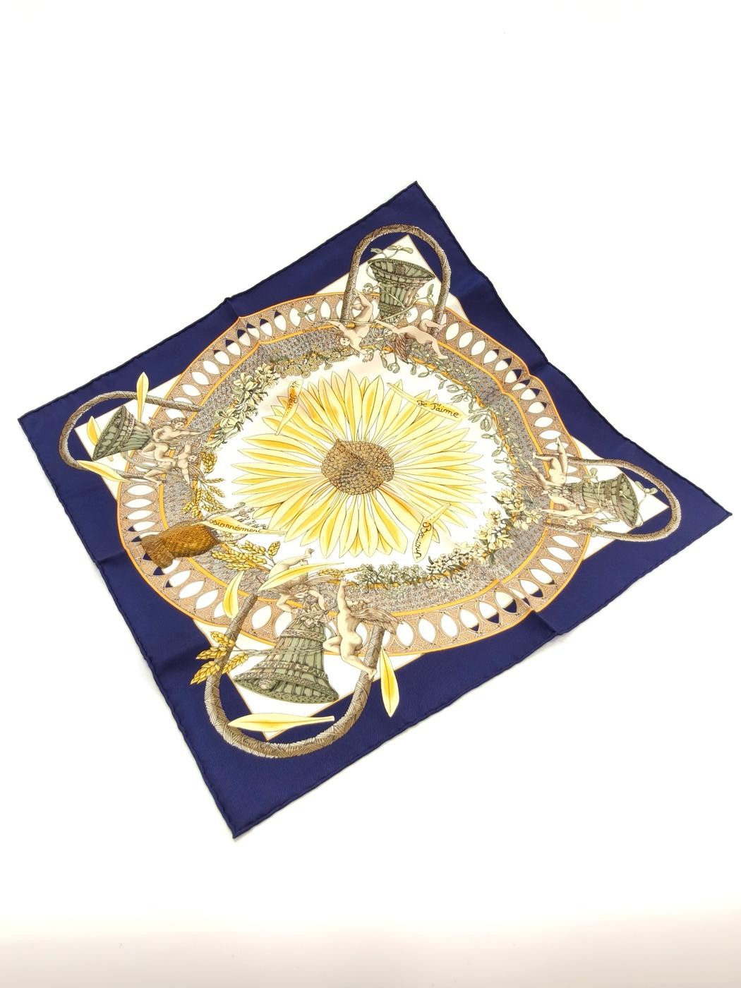 Hermes Scarf Carre 45 Amours Amore Sunflower Silk Management Number 10052
