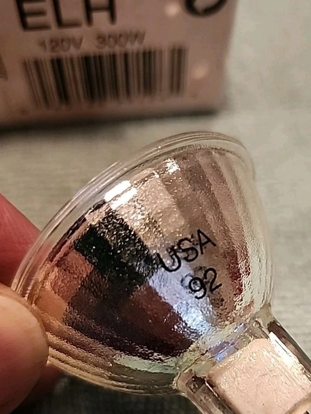 Lâmpada projetora A/V foto ELH 120v 300w, G.E. marca - Imagem 3 de 4