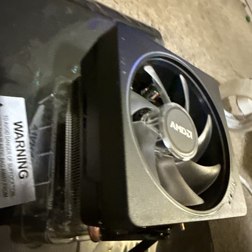 AMD AM4 Wraith Prism LED RGB Cooler Fan - Afbeelding 6 van 7