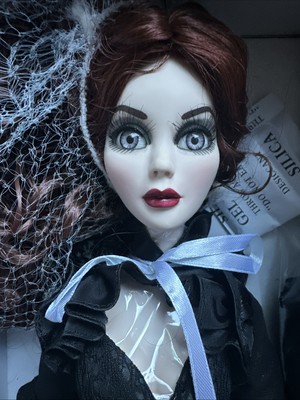 Tonner 2013 Convention EVANGELINE GHASTLY DARK GLAMOUR 18  Doll LE 350 NEW NRFB