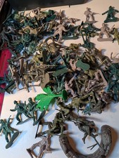 Vintage Lot Of 90-100 Army Men Plastic Toy Soldiers Tim-Mee