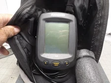Humminbird PiranhaMAX 160 Portable Fish Finder w/ Case Transducer ( no battery )