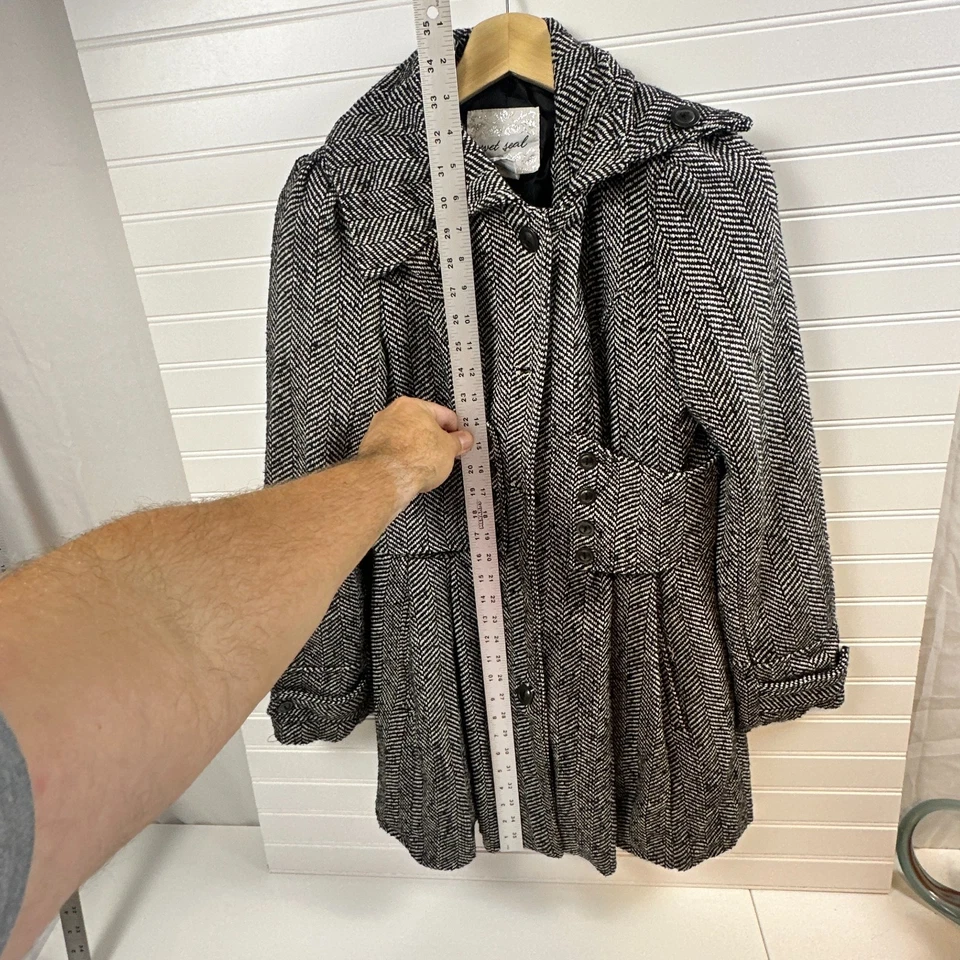 Abrigo Wet Seal para mujer XL negro blanco espiga invierno ropa exterior botón delantero Foto 2 de 4