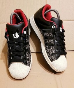 adidas mickey mouse scarpe adidas mickey mouse scarpe