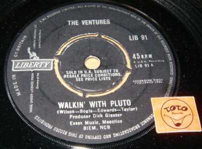 THE VENTURES - WALKIN WITH PLUTO - JOURNEY TO THE STARS / LISTEN - SURF  POPCORN