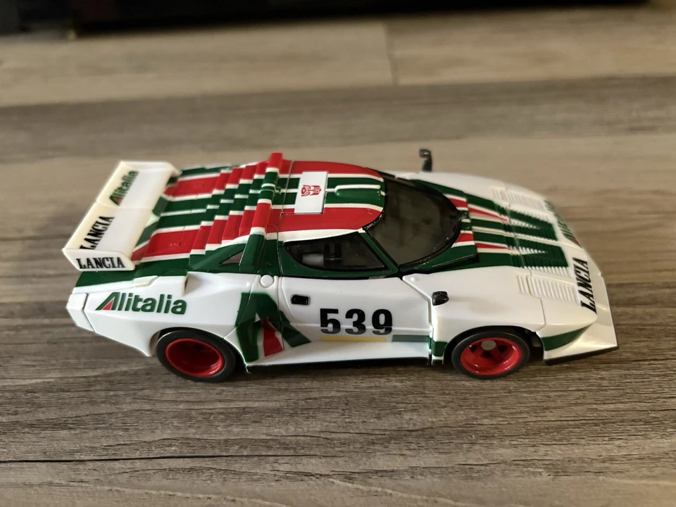 Transformers Masterpiece MP-20 Wheeljack Action Figure CIB Authentic Takara Tomy - Image 3 of 4