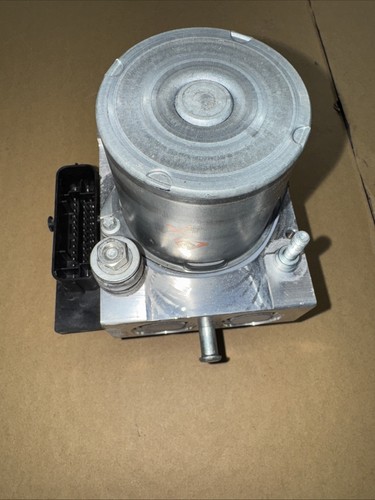 Discovery 4 L319 2010-2016 ABS Pump Valve Block ECU Unit LR019453 - Picture 10 of 11