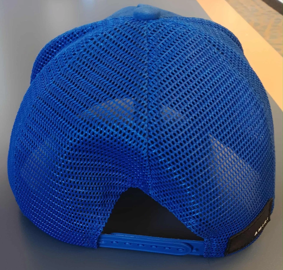 Sombrero de camionero Amiri 3 estrellas azul sobre azul con estrellas blancas malla una fila cierre a presión  Foto 4 de 4